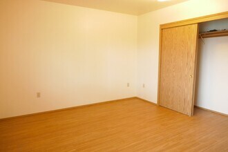 524 Jetty St in Warrenton, OR - Building Photo - Building Photo