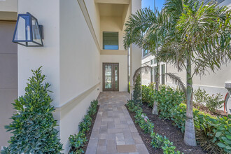 13037 Feathering Wy in Palm Beach Gardens, FL - Building Photo - Building Photo