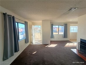 6228 Ilanos Ln in Las Vegas, NV - Building Photo - Building Photo