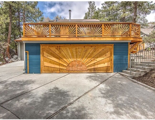 26801 Crestview Dr in Idyllwild, CA - Building Photo - Building Photo