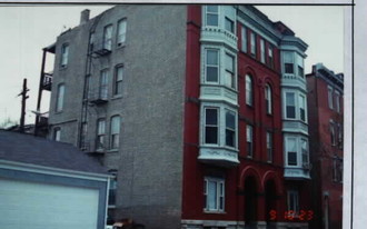 614-616 N Noble St Apartamentos