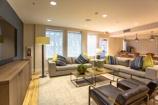 The Pointe at Warner Center in Woodland Hills, CA - Building Photo