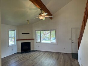 201 Grandview Way in Missoula, MT - Building Photo - Building Photo