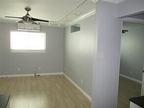 1603 Welch St-Unit -3 in Houston, TX - Building Photo - Building Photo