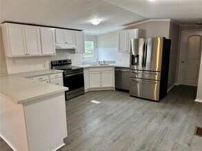13322 Brigadier Dr in Willis, TX - Building Photo - Building Photo