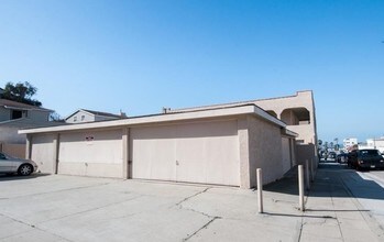 226 2nd St in Hermosa Beach, CA - Building Photo - Building Photo