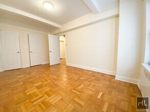 EAST 56 STREET in New York, NY - Building Photo - Building Photo