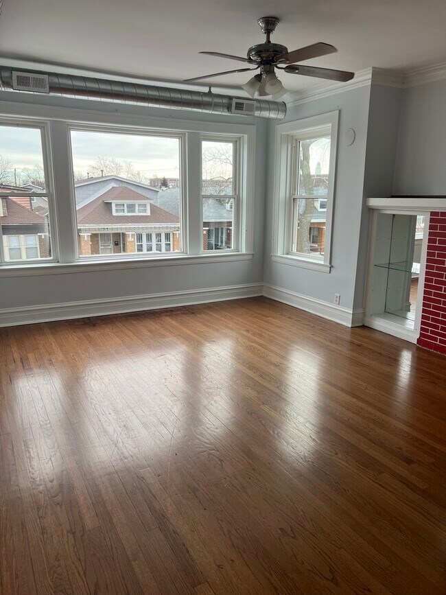 6136 S Mozart St in Chicago, IL - Building Photo - Building Photo