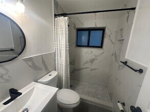 3621 NW 23rd Ct in Miami, FL - Building Photo - Building Photo