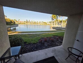 6100 Bahia Del Mar Cir N in St. Petersburg, FL - Building Photo - Building Photo