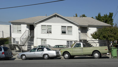 2825 82nd Ave in Oakland, CA - Foto de edificio - Building Photo