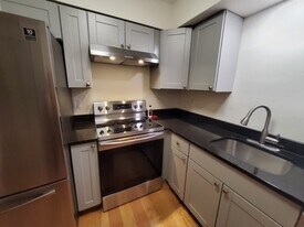 9200 Edwards Way in Hyattsville, MD - Building Photo