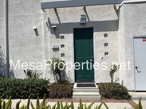 127 Macintosh Way in Upland, CA - Building Photo - Building Photo