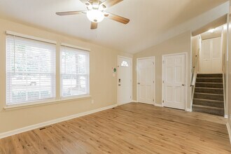 101 Carla Ct in Cary, NC - Building Photo - Building Photo
