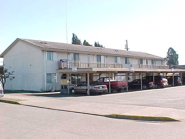 518 Quinn Ave in Marysville, WA - Foto de edificio