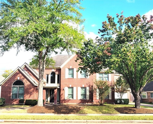 property at 2214 Old S Dr