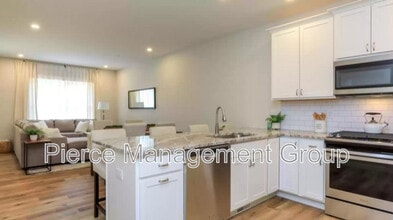 34 Ponemah Hill Rd in Milford, NH - Building Photo - Building Photo