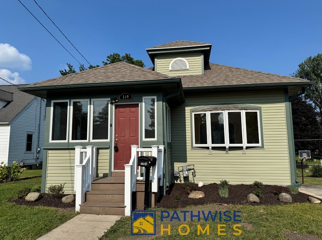 property at 140 S Elmwood Ave