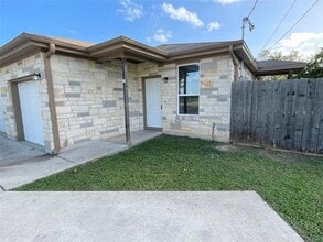 1375 Loop 332 in Liberty Hill, TX - Building Photo - Building Photo