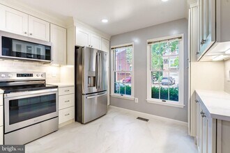 112 Gretna Green Ct in Alexandria, VA - Building Photo - Building Photo