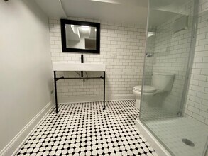 1108 W Taylor St, Unit 1 in Chicago, IL - Foto de edificio - Building Photo