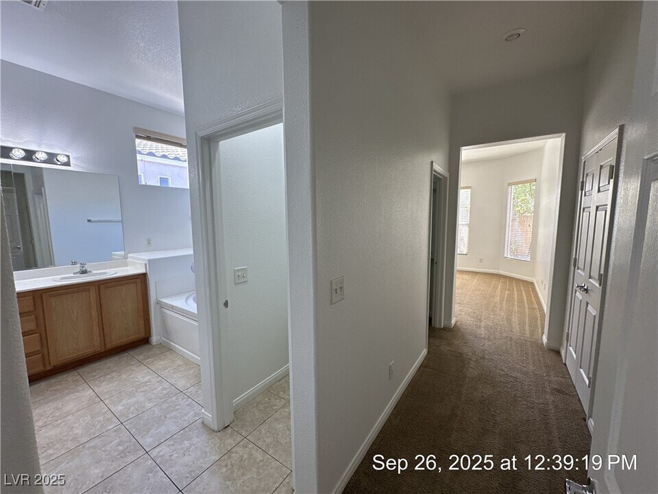 155 Staten Island Ave in Las Vegas, NV - Building Photo