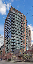 Richards in Vancouver, BC - Building Photo - Building Photo