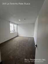 349 La Fayette Parkk Pl in Los Angeles, CA - Foto de edificio - Building Photo