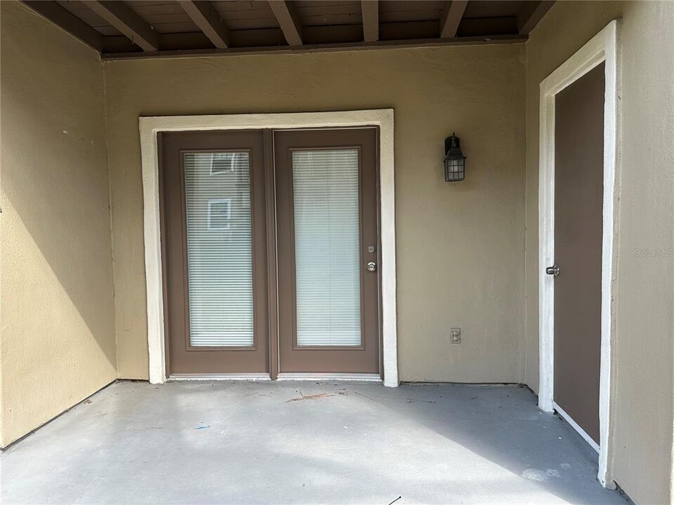 232 Afton Square in Altamonte Springs, FL - Building Photo