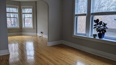 2145 W Thomas St in Chicago, IL - Building Photo - Building Photo