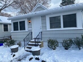 407 Rye Beach Ave in Rye, NY - Building Photo - Building Photo