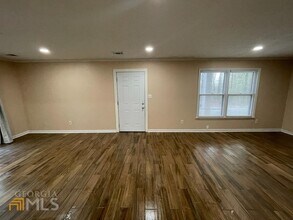 69 Flint River Rd in Riverdale, GA - Building Photo - Building Photo