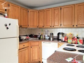 22 St Cyprians Pl in Boston, MA - Building Photo