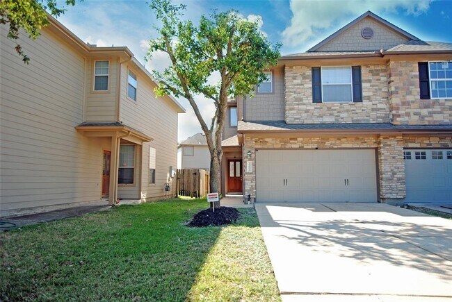 property at 3212 Victorian Manor Ln