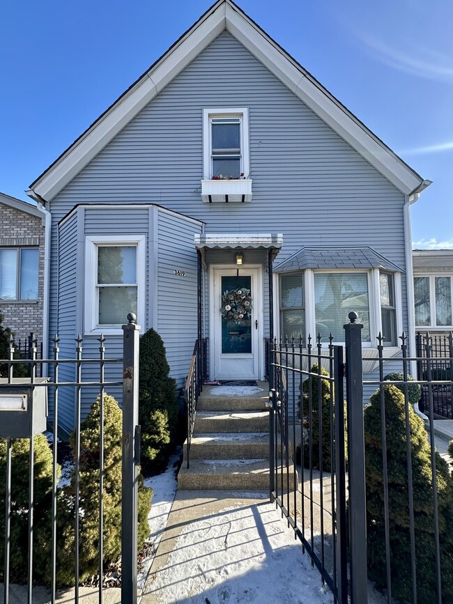 property at 3619 S Rockwell St