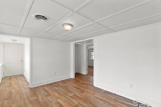 104 N Layton Ave in Wyoming, DE - Building Photo - Building Photo