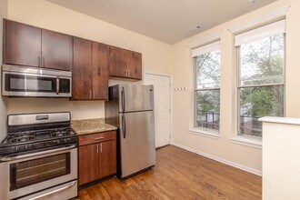 651 N Paulina St-Unit -651-2N in Chicago, IL - Building Photo - Building Photo