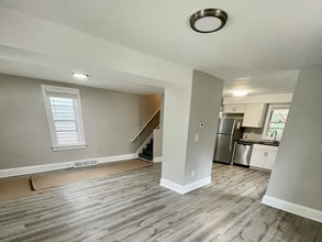 40 Oakland St in Pittsburgh, PA - Building Photo - Building Photo