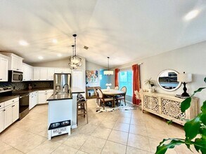 6559 Pine Breeze Run in Sarasota, FL - Building Photo - Building Photo