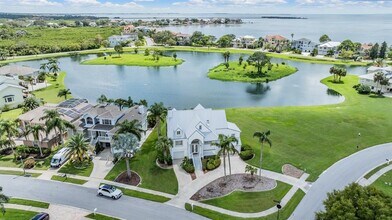 2118 Harbour Watch Dr in Tarpon Springs, FL - Building Photo - Building Photo