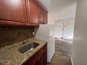 76 Palisade Ave in Bridgeport, CT - Building Photo - Building Photo