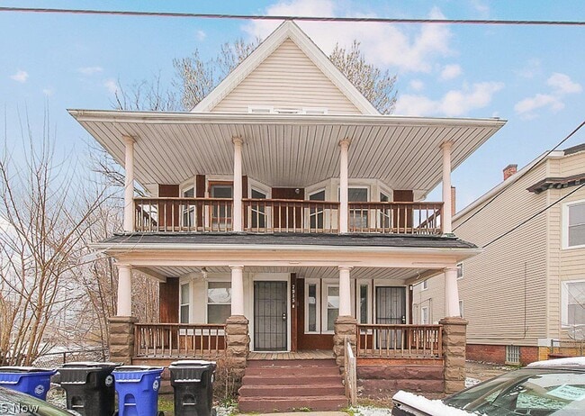property at 7915 Linwood Ave