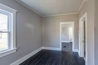 4924 N 40th St in Omaha, NE - Building Photo - Building Photo