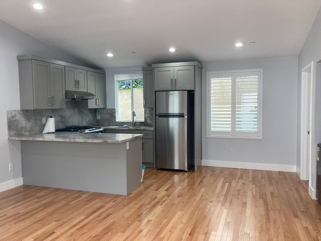 218 Electric Ave, Unit Apartment A
