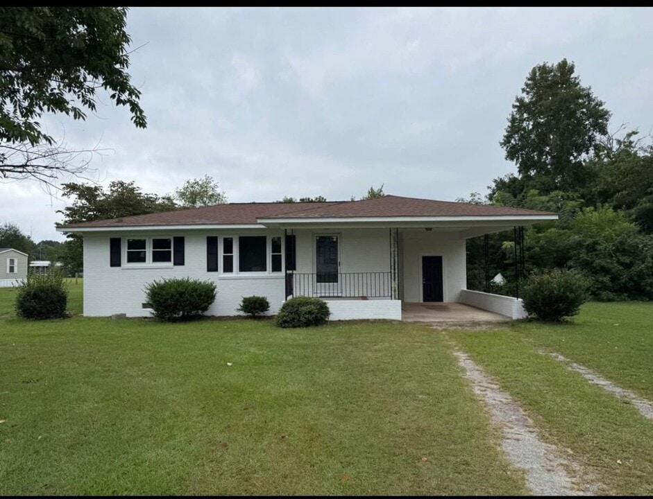 6166 Sandy Creek Rd in Stedman, NC - Building Photo