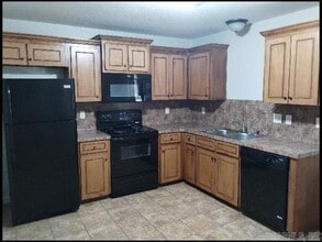 400 E Locust St in Cabot, AR - Building Photo - Building Photo