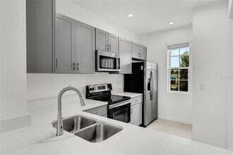 6228 Fairmont Ln in Palmetto, FL - Building Photo - Building Photo