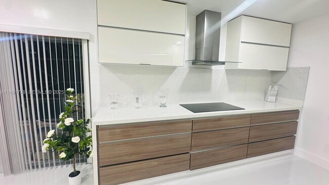 property at 541 SE 17th Ave