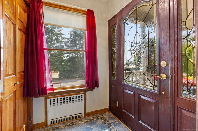 74 Myrtle St in Norwalk, CT - Building Photo - Building Photo