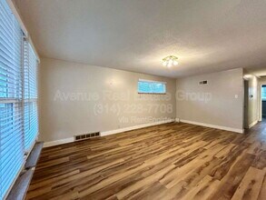 1411 Midland Blvd in University City, MO - Building Photo - Building Photo